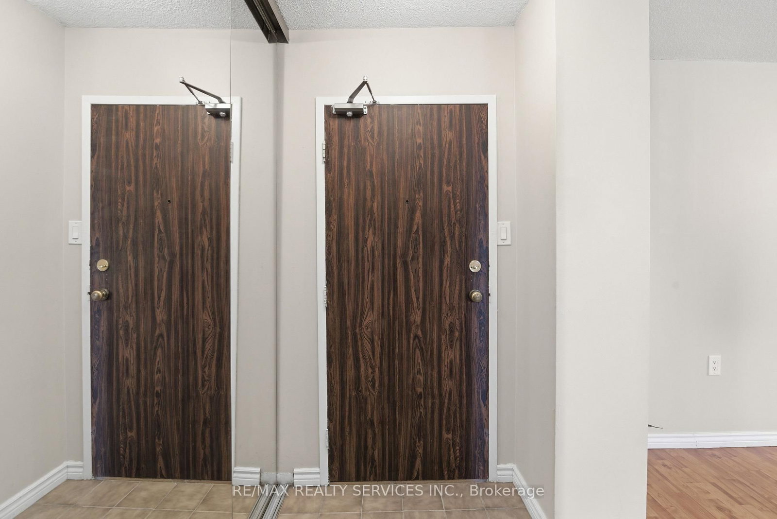 18 Knightsbridge Road, Unit 304 - Photo 6