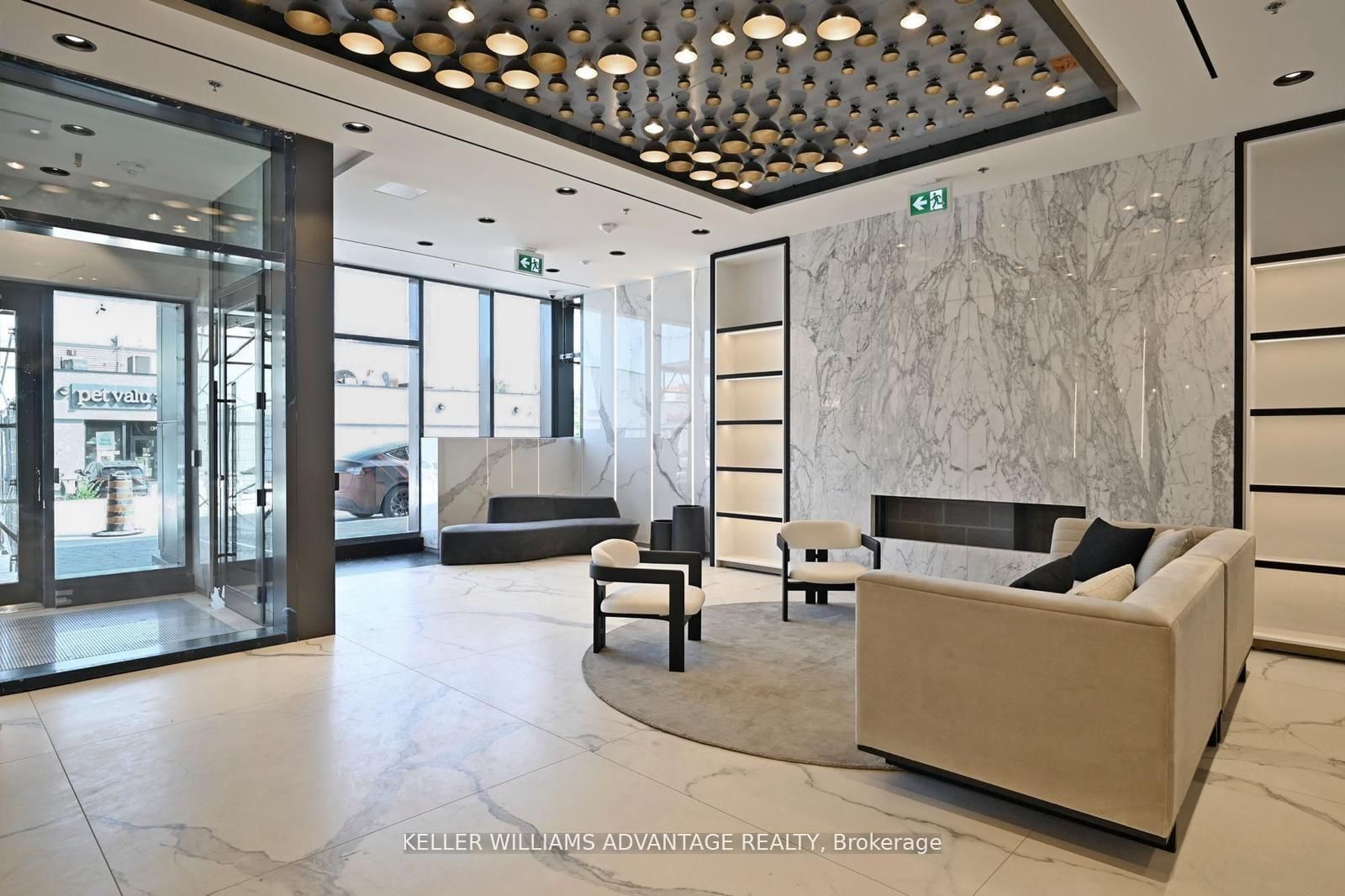 10 Graphophone Grove, Unit 2407 - Photo 3