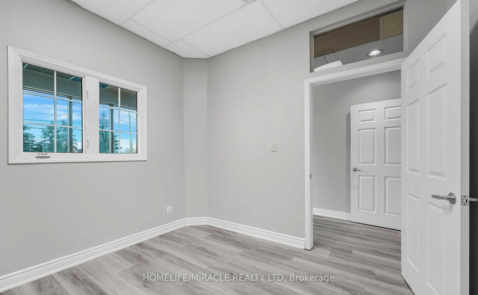 2 Automatic Drive, Unit 112 {Main Floor} - Photo 10