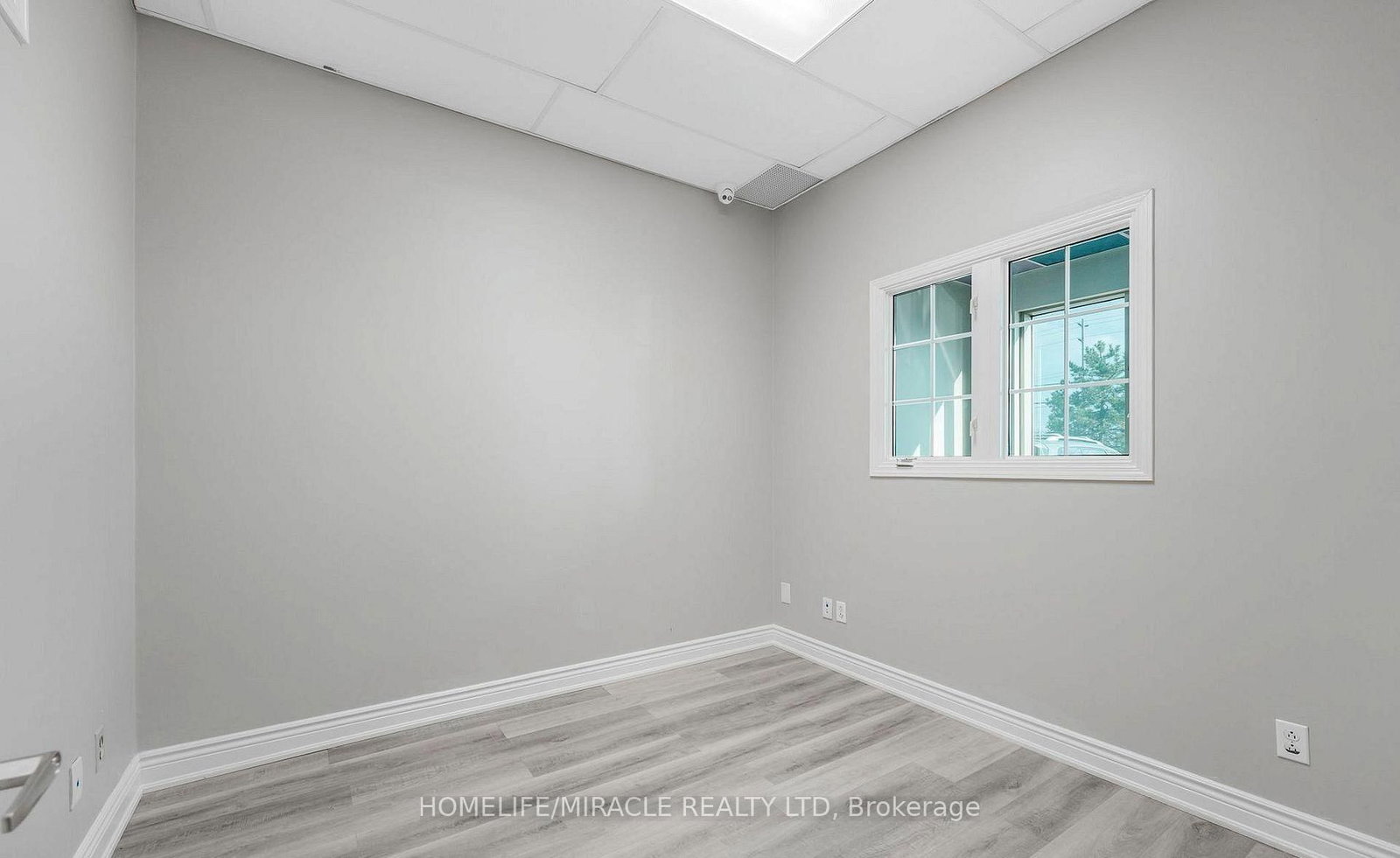 2 Automatic Drive, Unit 112 {Main Floor} - Photo 11
