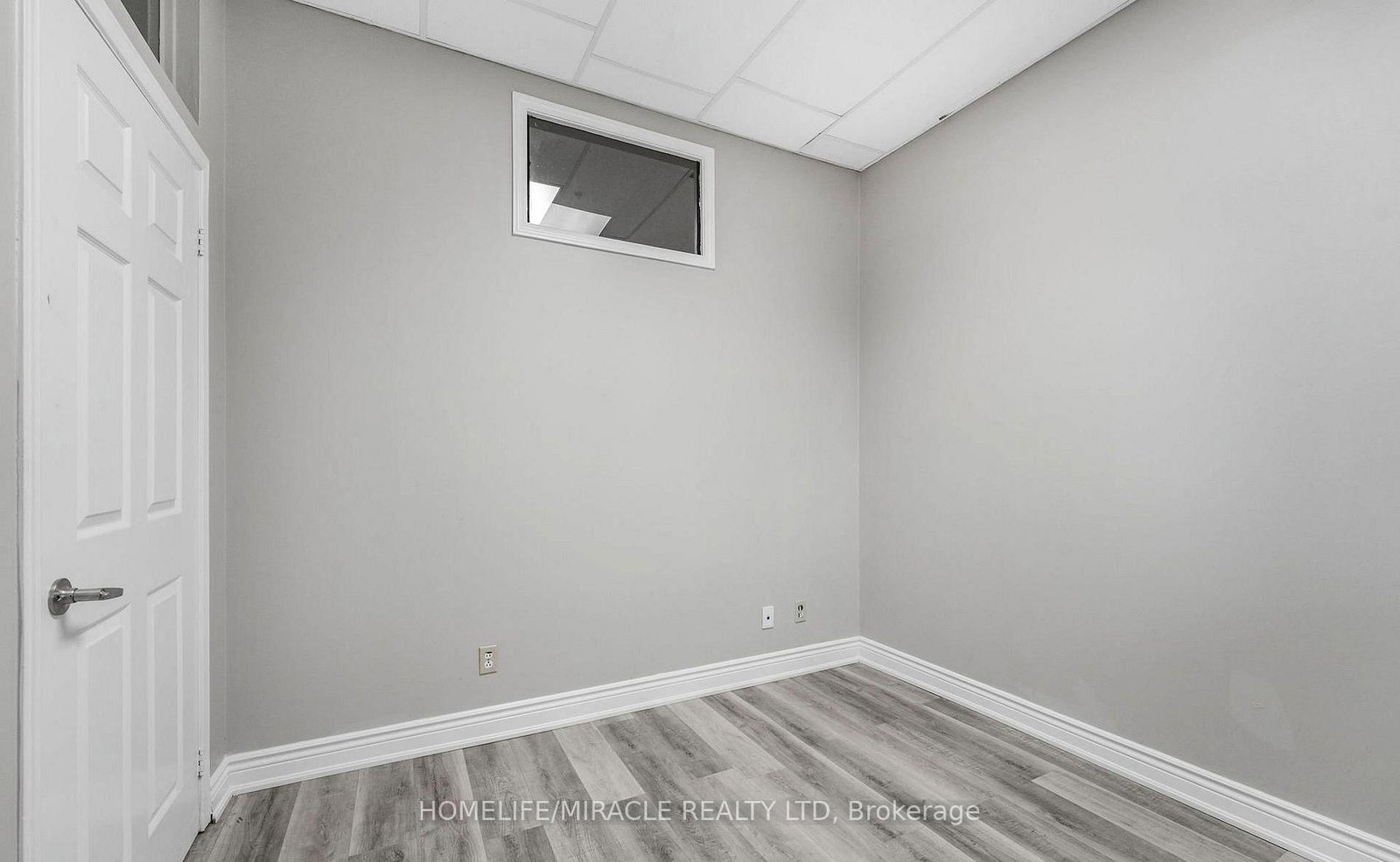 2 Automatic Drive, Unit 112 {Main Floor} - Photo 12