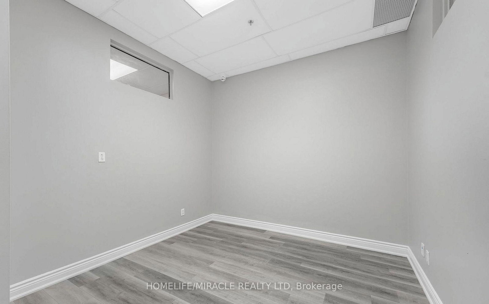 2 Automatic Drive, Unit 112 {Main Floor} - Photo 13