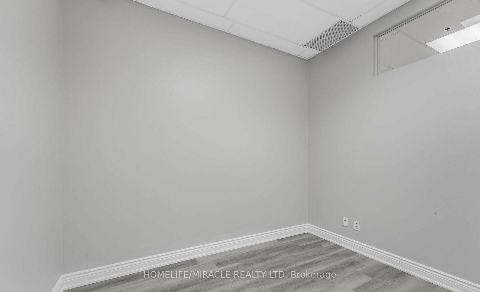 2 Automatic Drive, Unit 112 {Main Floor} - Photo 14