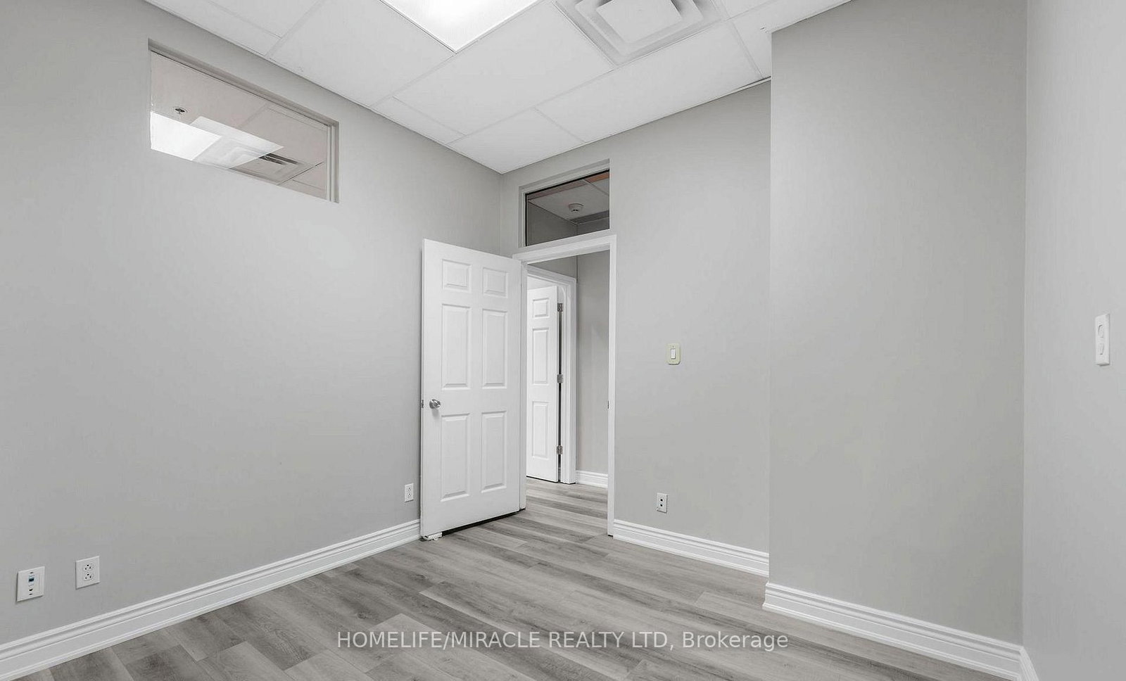 2 Automatic Drive, Unit 112 {Main Floor} - Photo 18