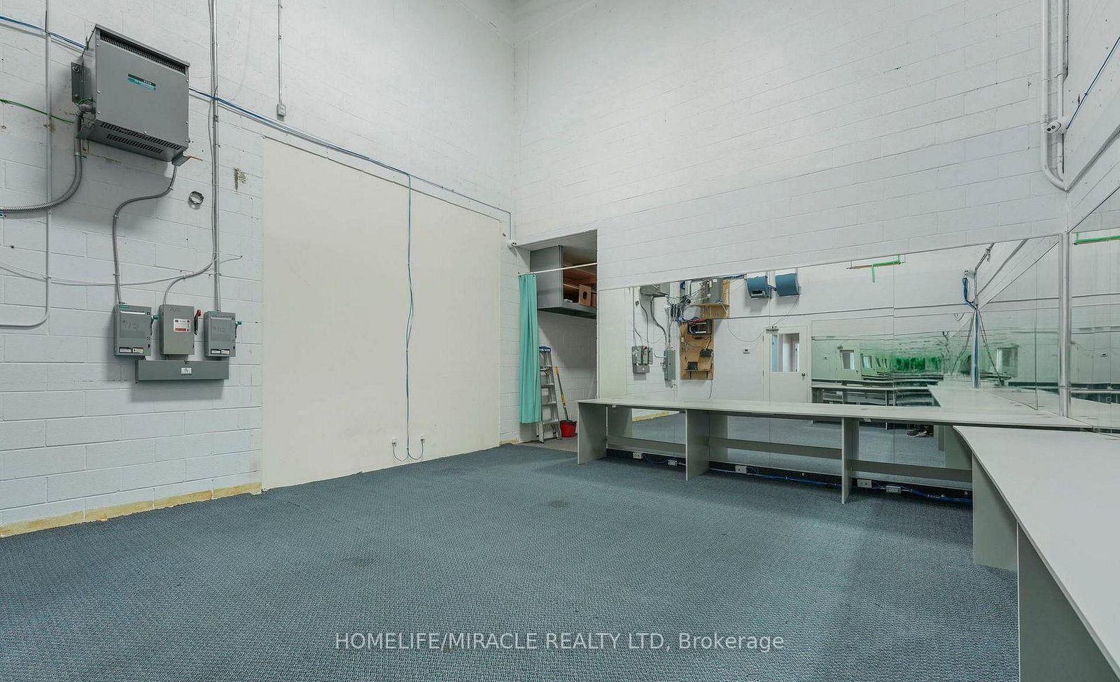 2 Automatic Drive, Unit 112 {Main Floor} - Photo 28