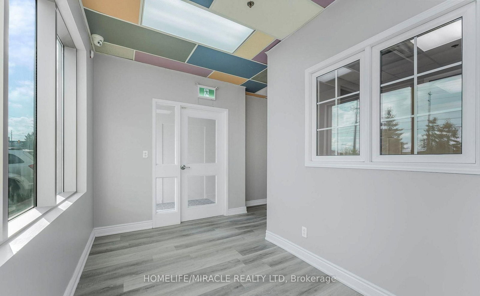 2 Automatic Drive, Unit 112 {Main Floor} - Photo 9