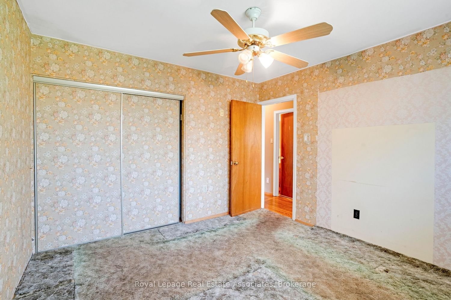 502 Falgarwood Drive - Photo 11