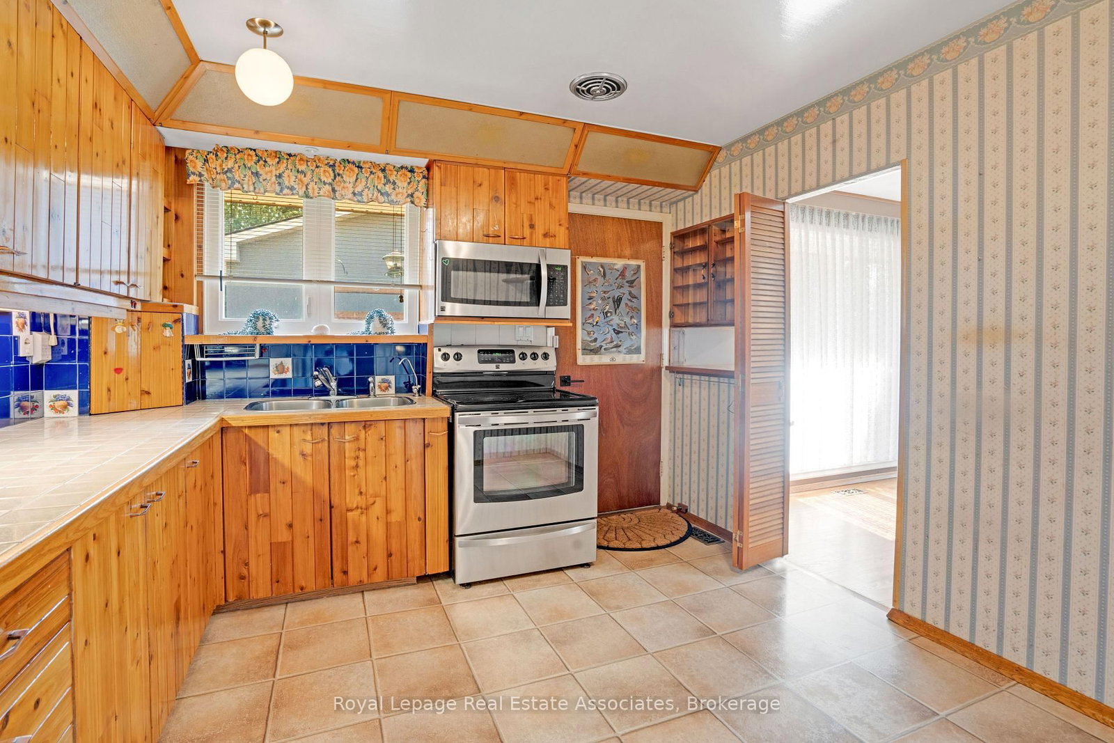 502 Falgarwood Drive - Photo 8