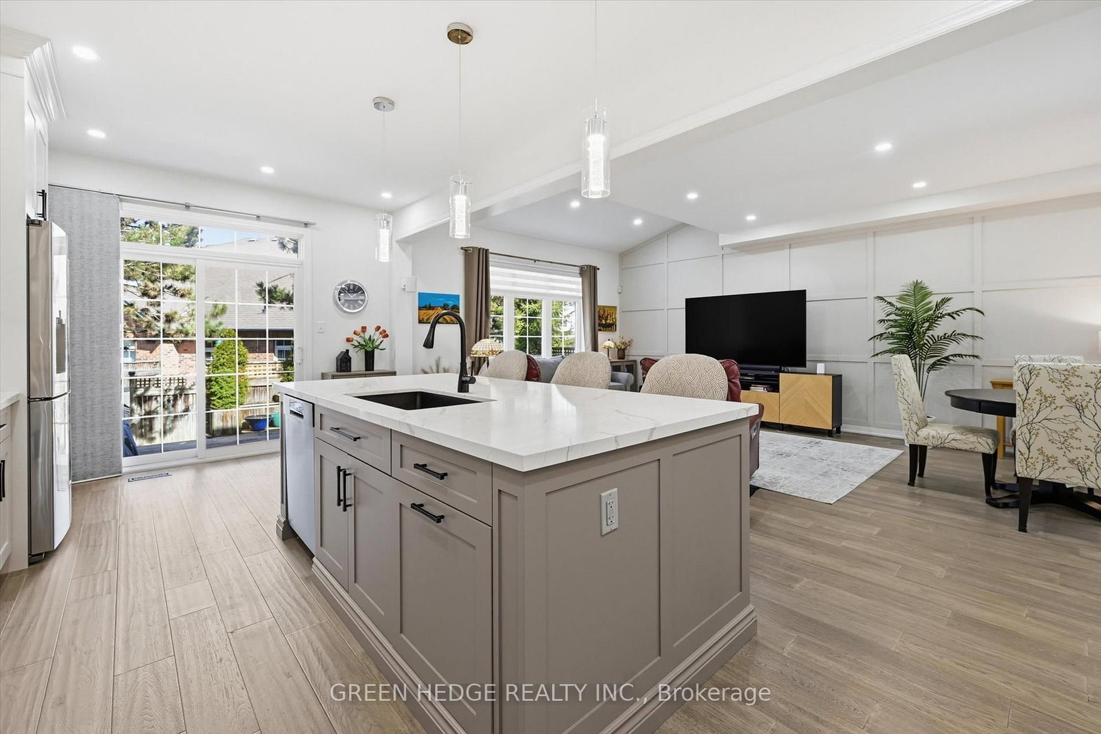 4360 Millcroft Park Drive, Unit 5 - Photo 15