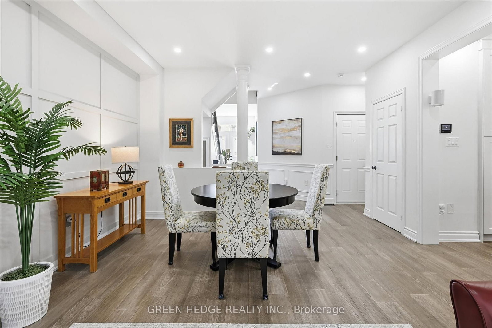 4360 Millcroft Park Drive, Unit 5 - Photo 7