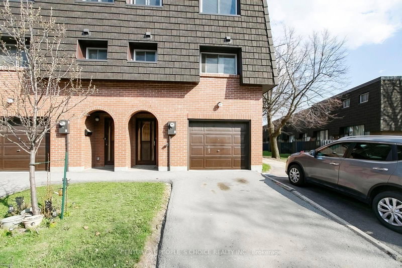 117 - 23 Darras Crt, Brampton, L6T 1W7 | Image 2
