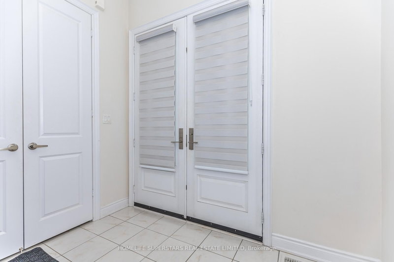 1188 Stag Hllw N, Oakville, L6M 4G3 | Image 3