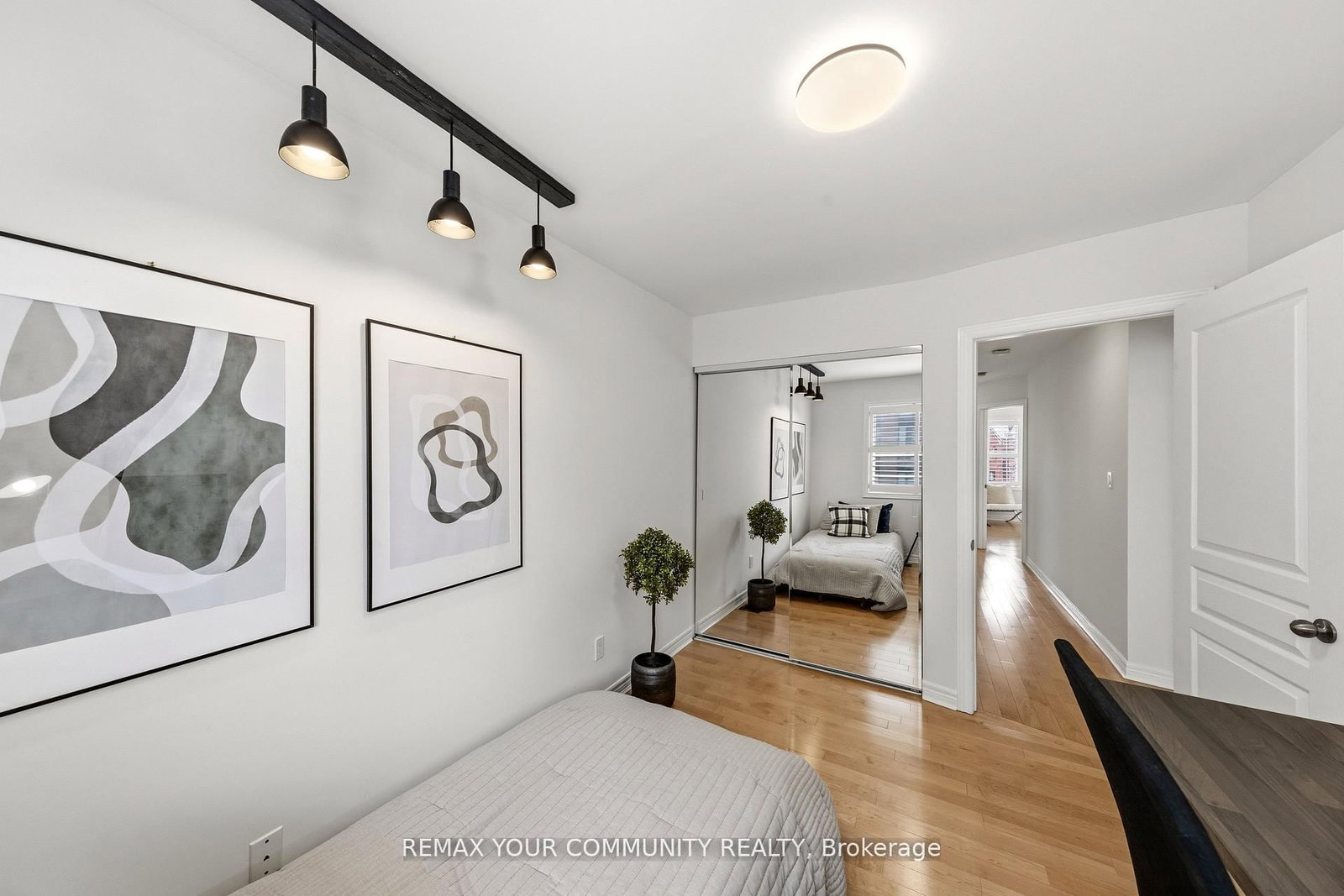 9 Cannes Circle - Photo 25