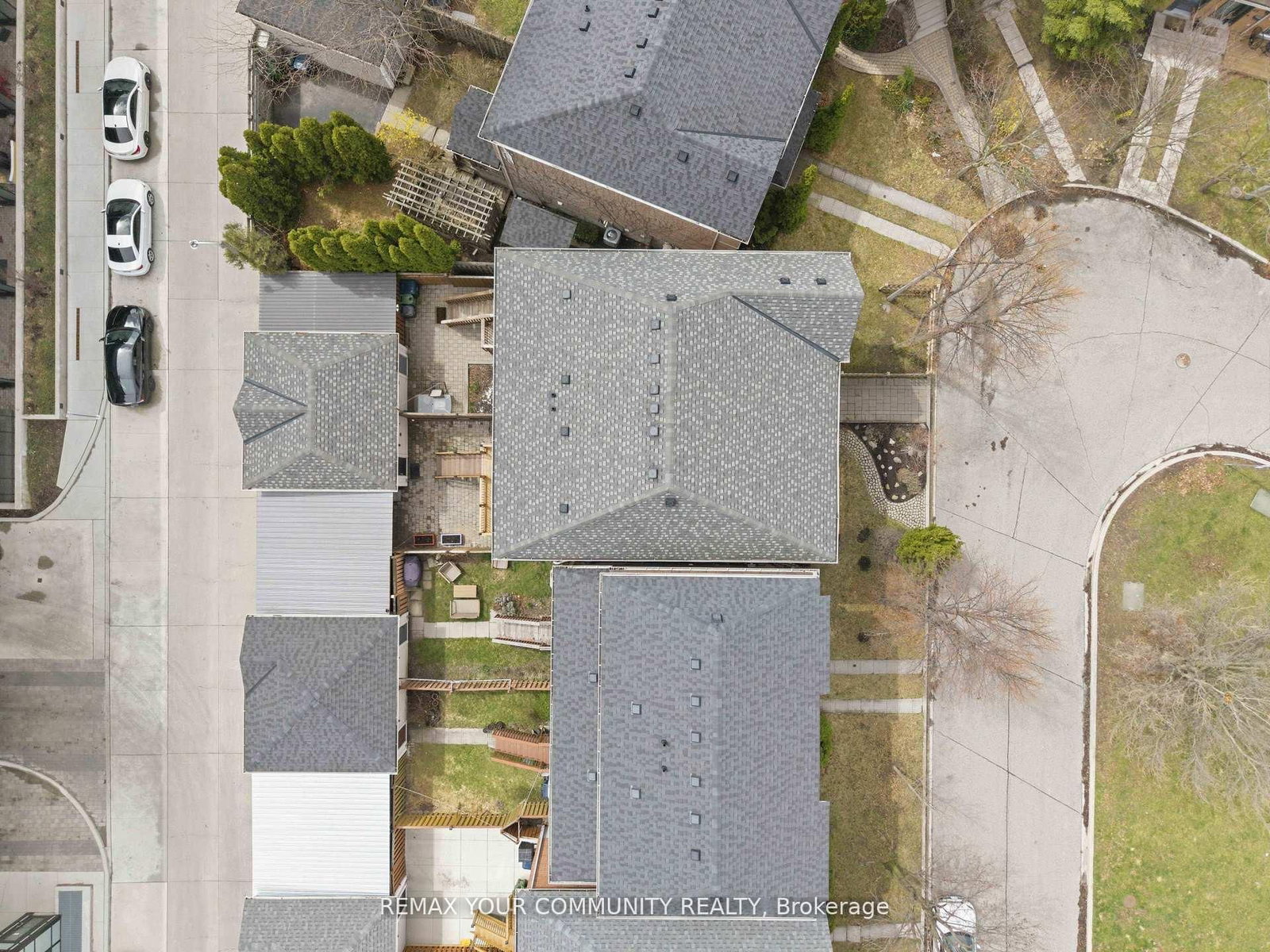 9 Cannes Circle - Photo 47