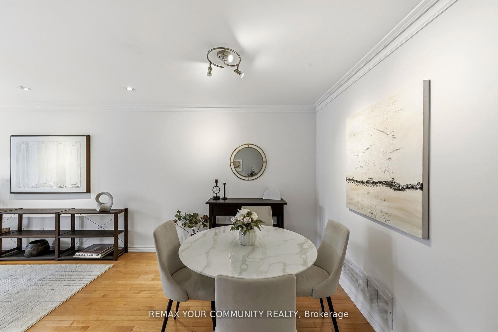 9 Cannes Circle - Photo 7