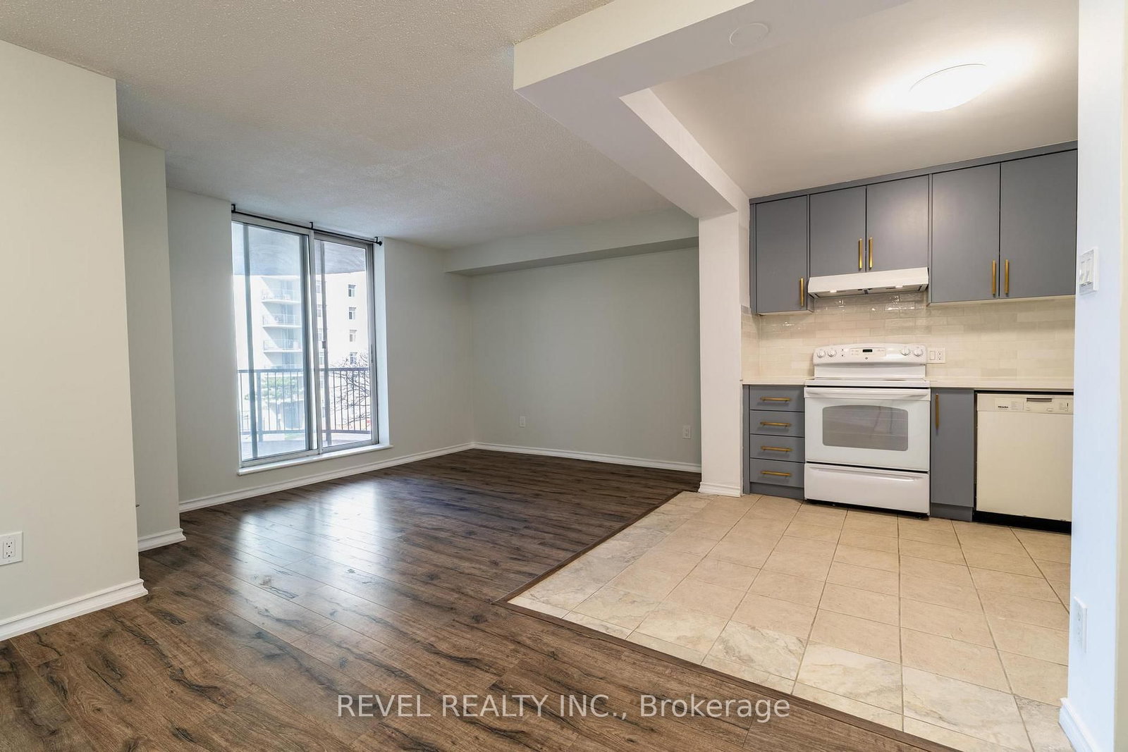 3559 Eglinton Avenue W, Unit 306 - Photo 7