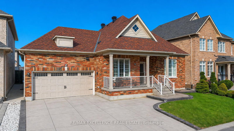 5 Castlegate Blvd, Brampton, L6P 2L4 | Image 2