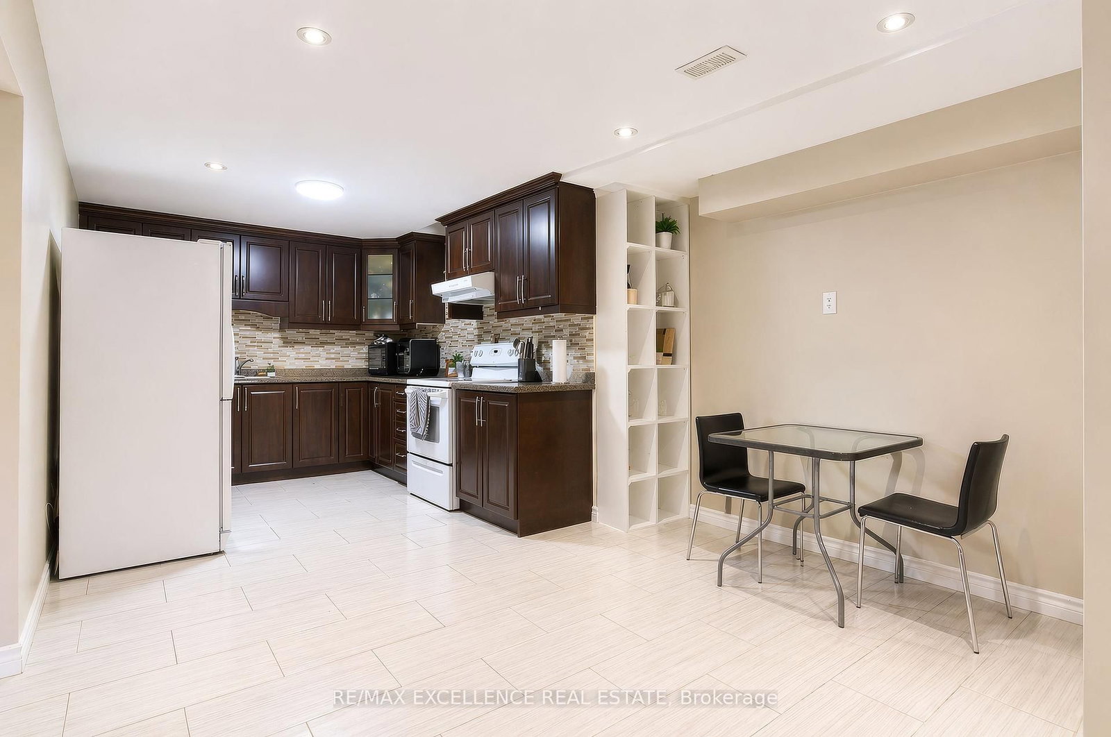 5 Castlegate Boulevard - Photo 22