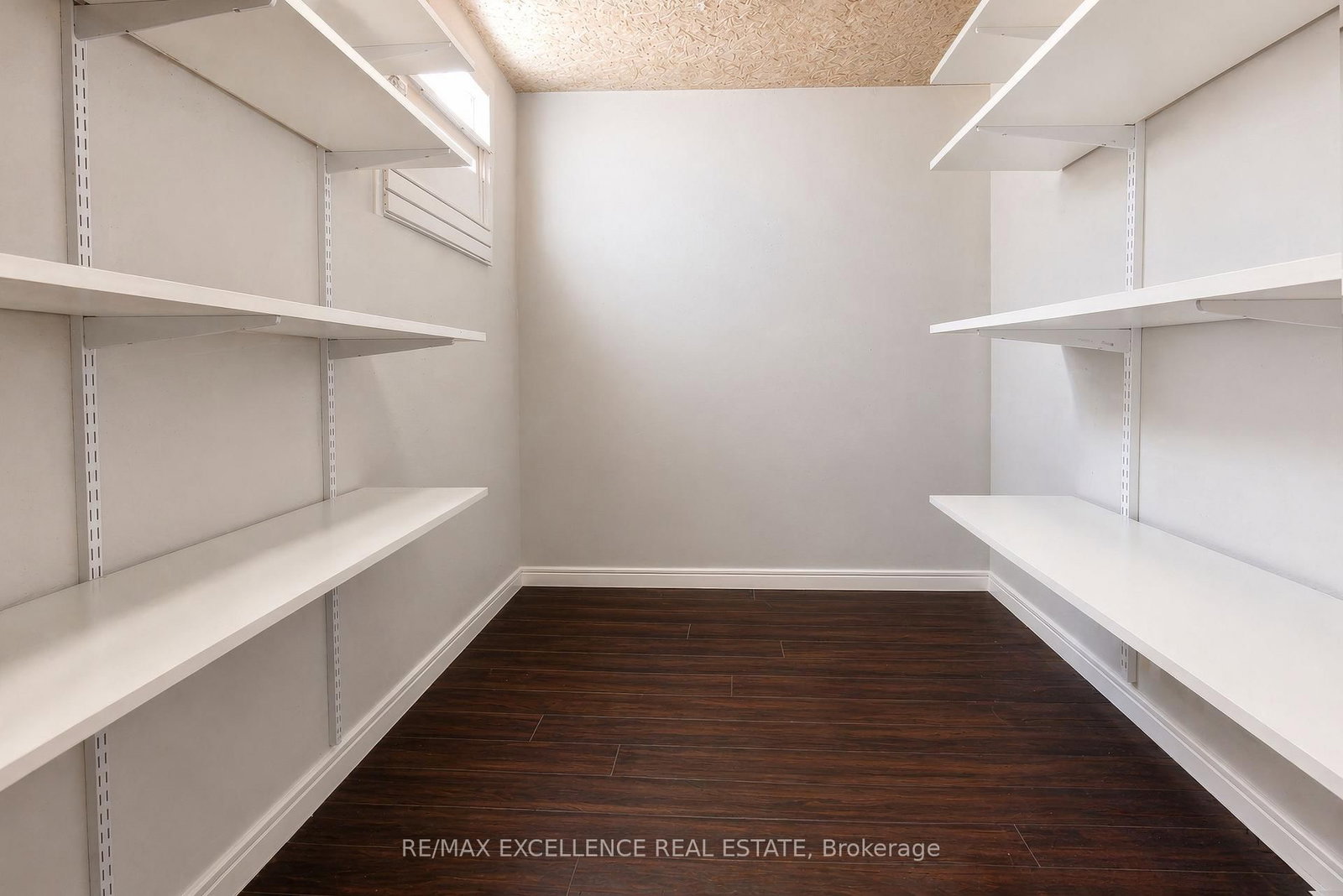 5 Castlegate Boulevard - Photo 31