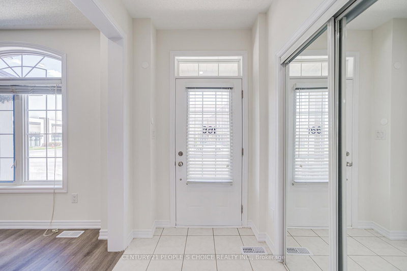 166 Remembrance Rd, Brampton, L7A 4X1 | Image 3