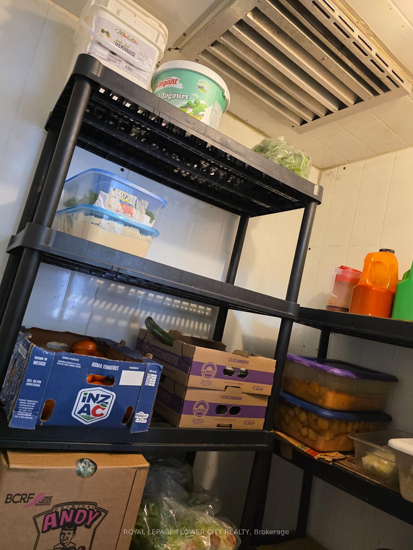 1900 Lakeshore Road W - Photo 6