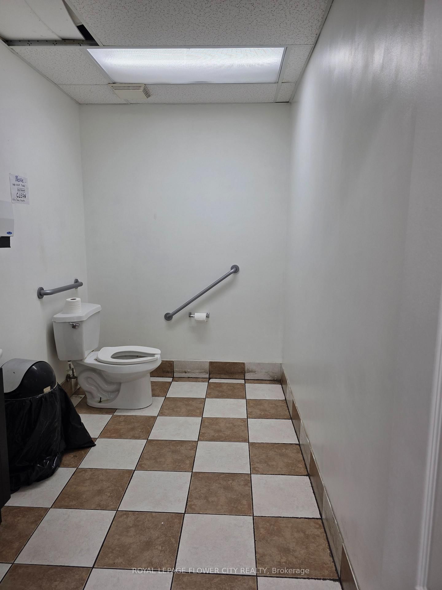 1900 Lakeshore Road W - Photo 7