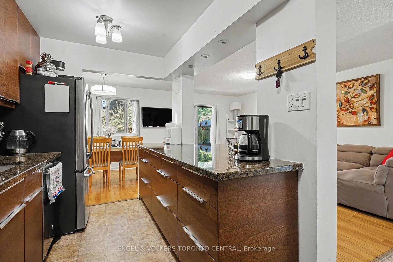 6779 Glen Erin Drive, Unit 19 - Photo 10