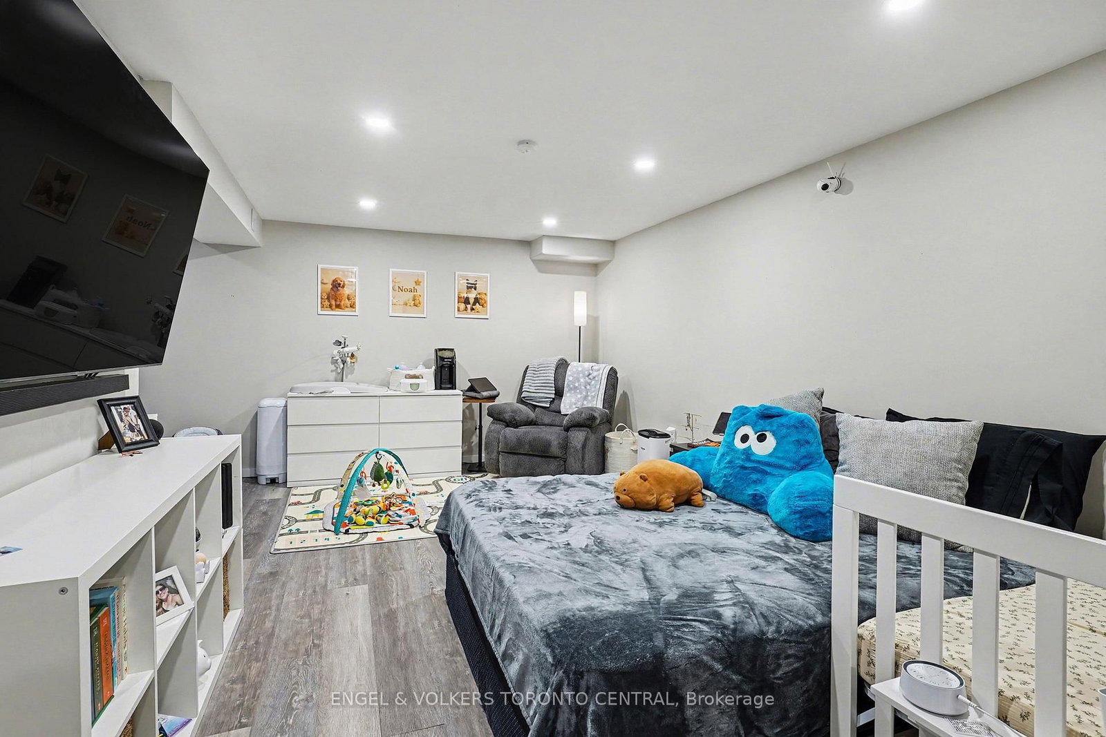 6779 Glen Erin Drive, Unit 19 - Photo 12