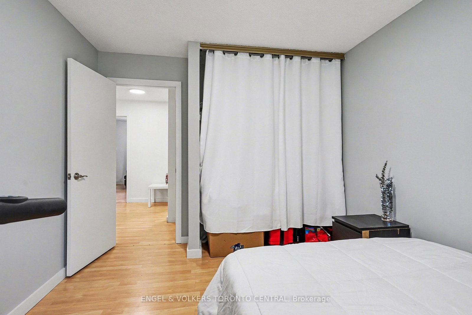 6779 Glen Erin Drive, Unit 19 - Photo 22