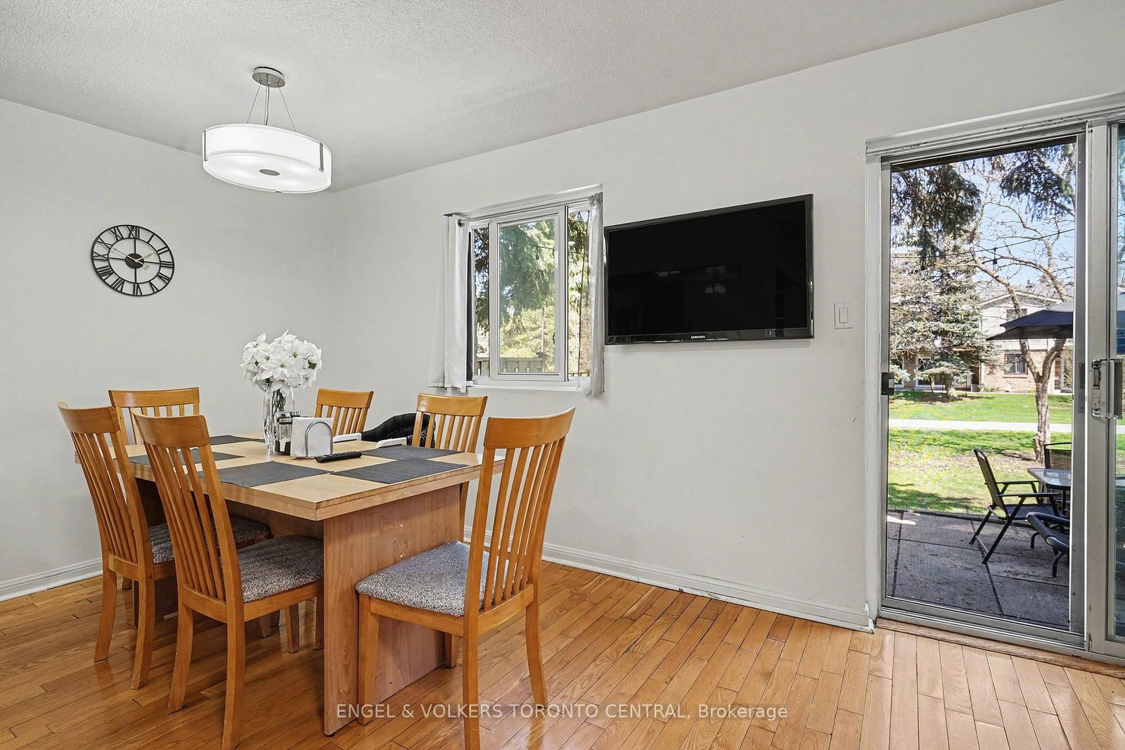 6779 Glen Erin Drive, Unit 19 - Photo 7