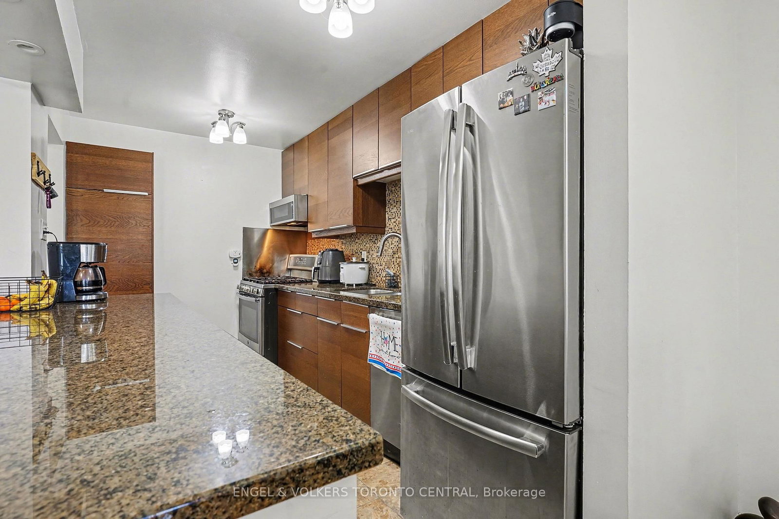 6779 Glen Erin Drive, Unit 19 - Photo 8