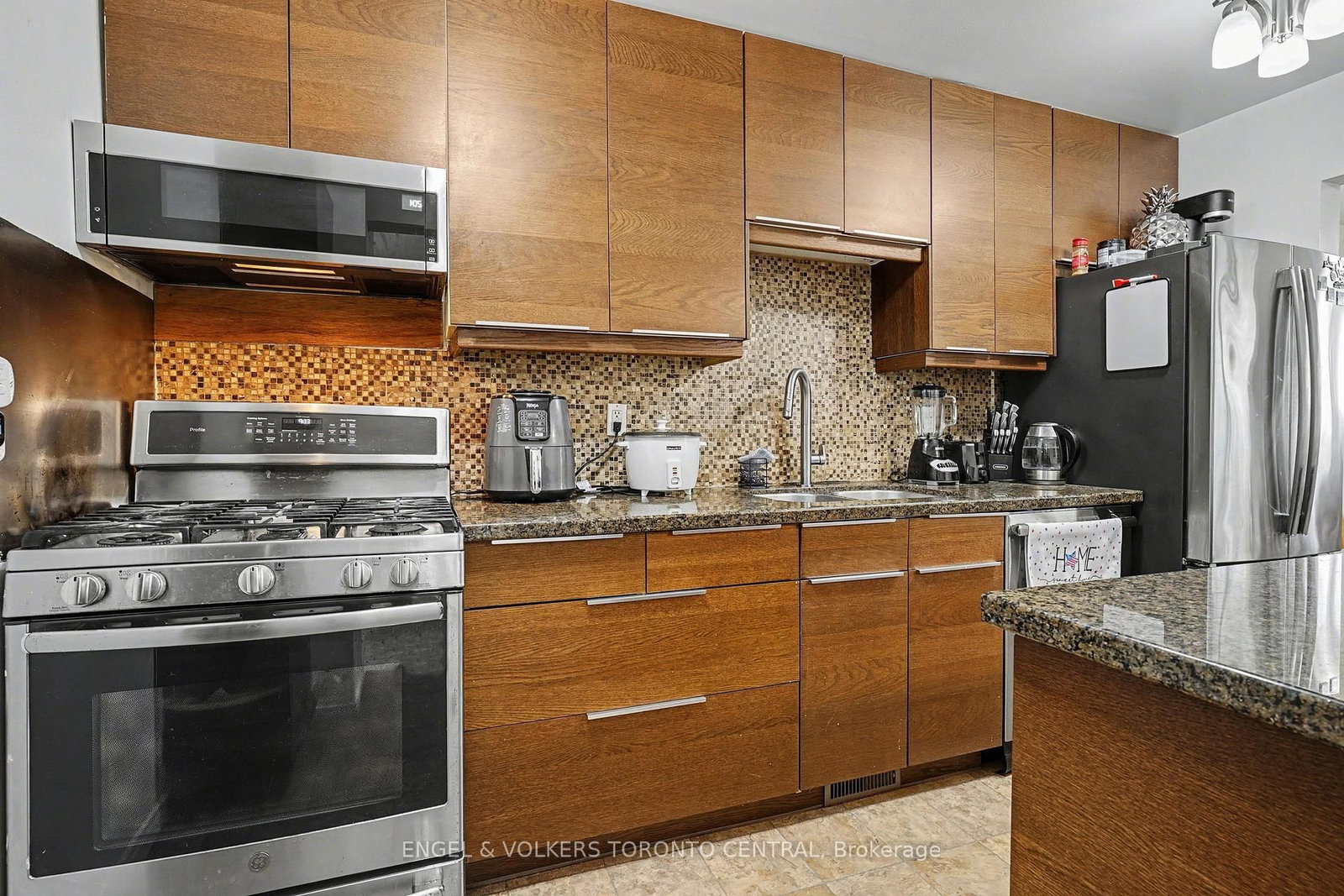 6779 Glen Erin Drive, Unit 19 - Photo 9