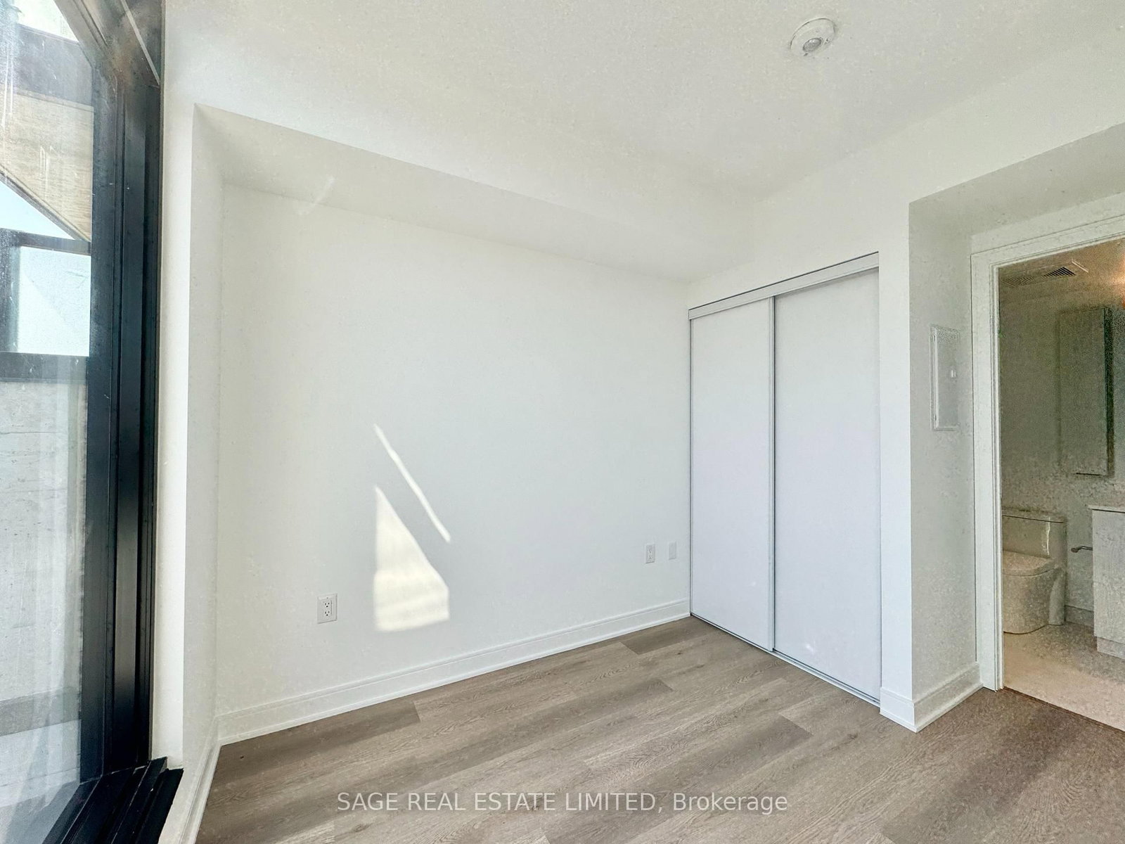 86 Dundas Street E, Unit 806 - Photo 13