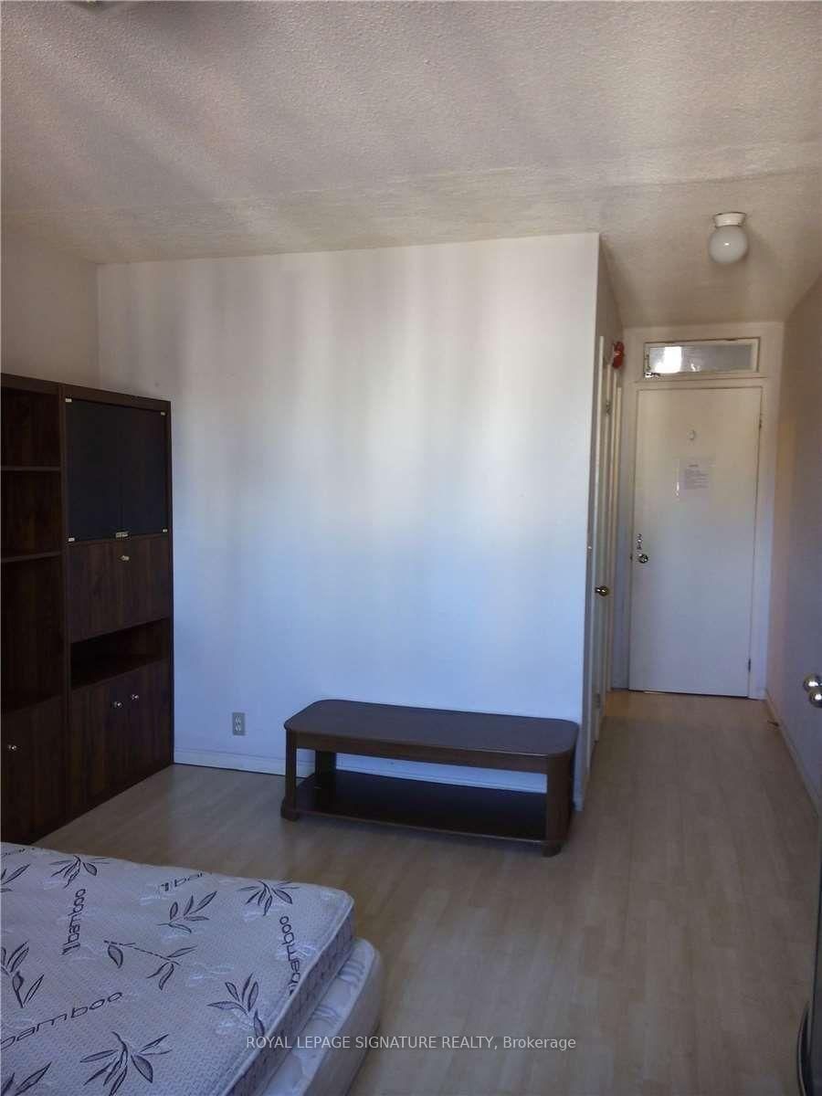 1853 Davenport Road - Photo 5