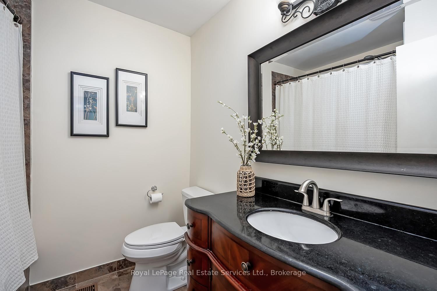 1573 Westminster Place - Photo 18