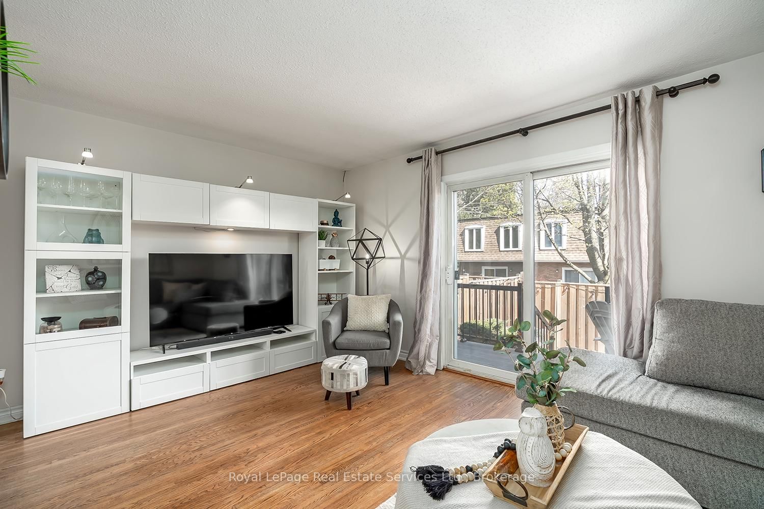 1573 Westminster Place - Photo 3