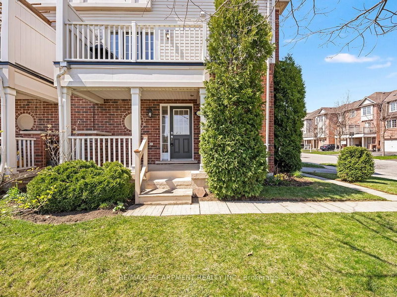 656 Frank Pl, Milton, L9T 0P8 | Image 3