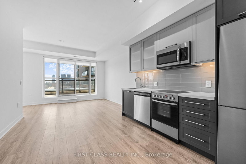 811 - 25 Neighbourhood Lane, Toronto, M8Y 0C4 | Image 3