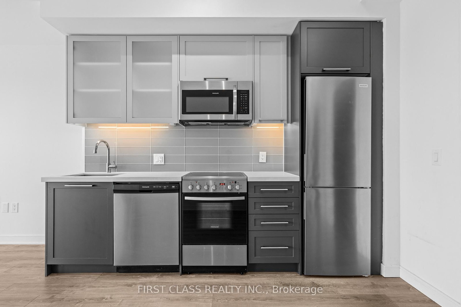 25 Neighbourhood Lane, Unit 811 - Photo 4