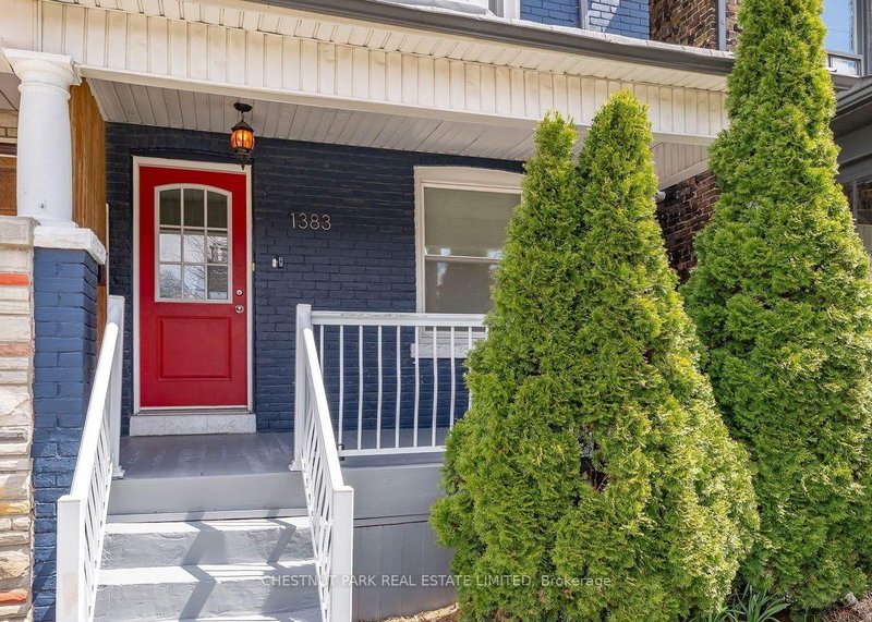 1383 Lansdowne Ave, Toronto, M6H 3Z9 | Image 2