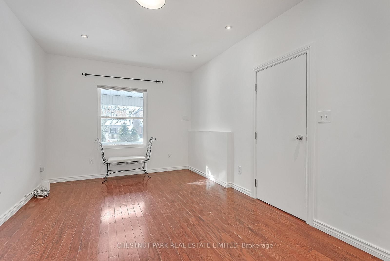 1383 Lansdowne Avenue - Photo 5