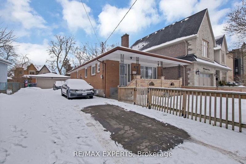 Lower - 934 Beechwood Ave, Mississauga, L5G 4E2 | Image 2