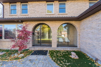 41 Cleaveholm Drive • Halton Hills, ON photo 8