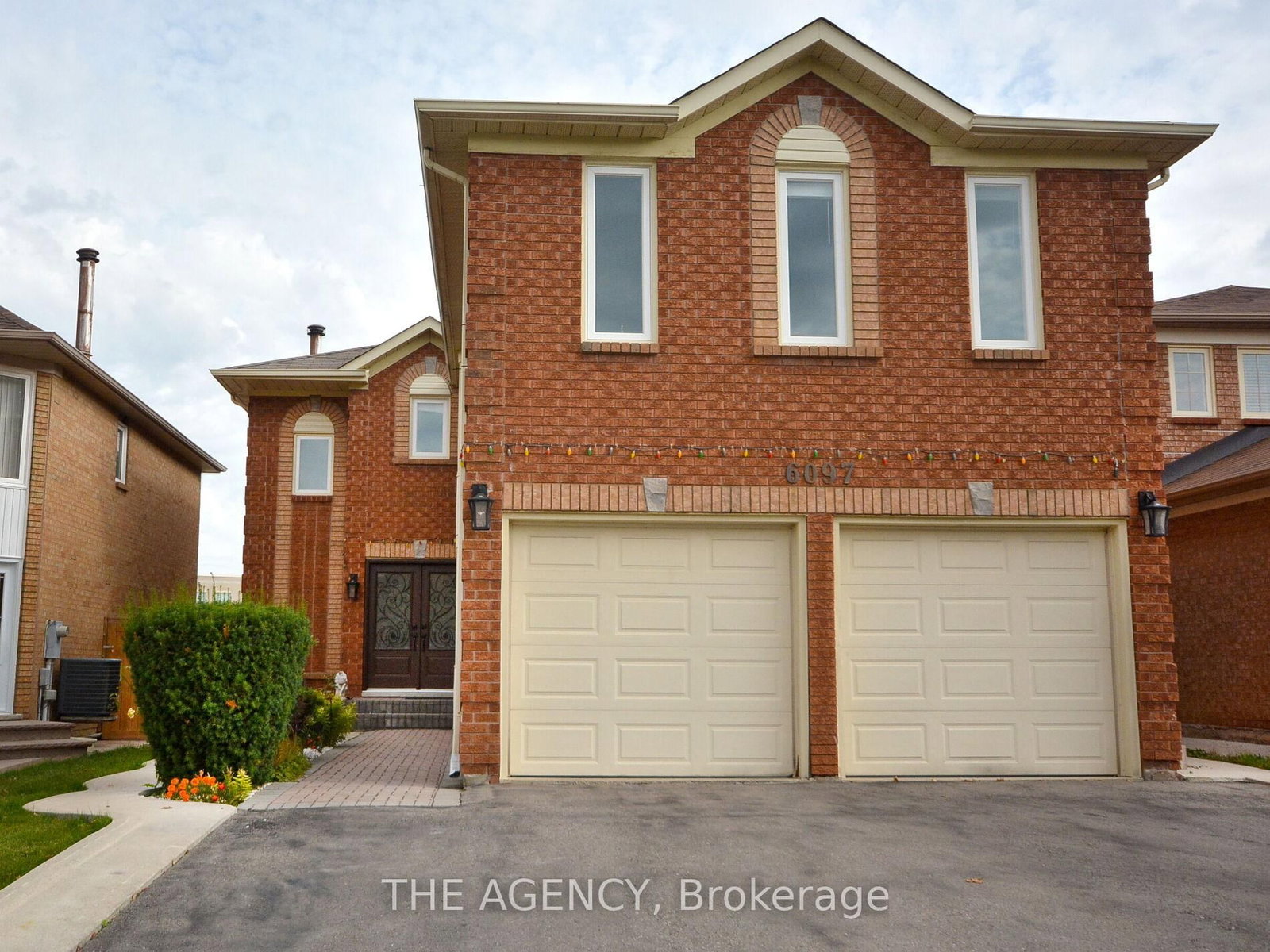 6097 Douguy Boulevard, Unit Upper