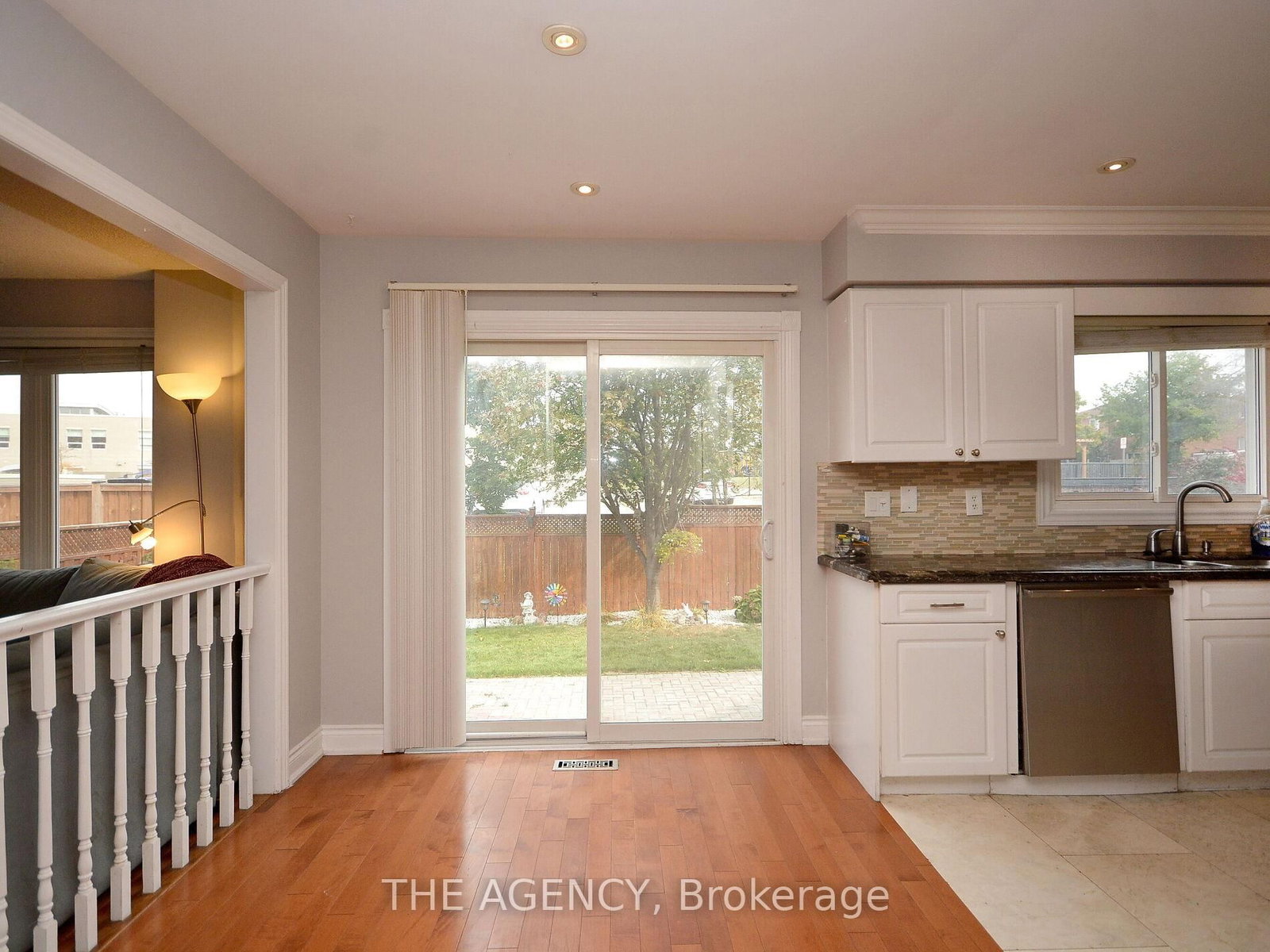 6097 Douguy Boulevard, Unit Upper - Photo 13