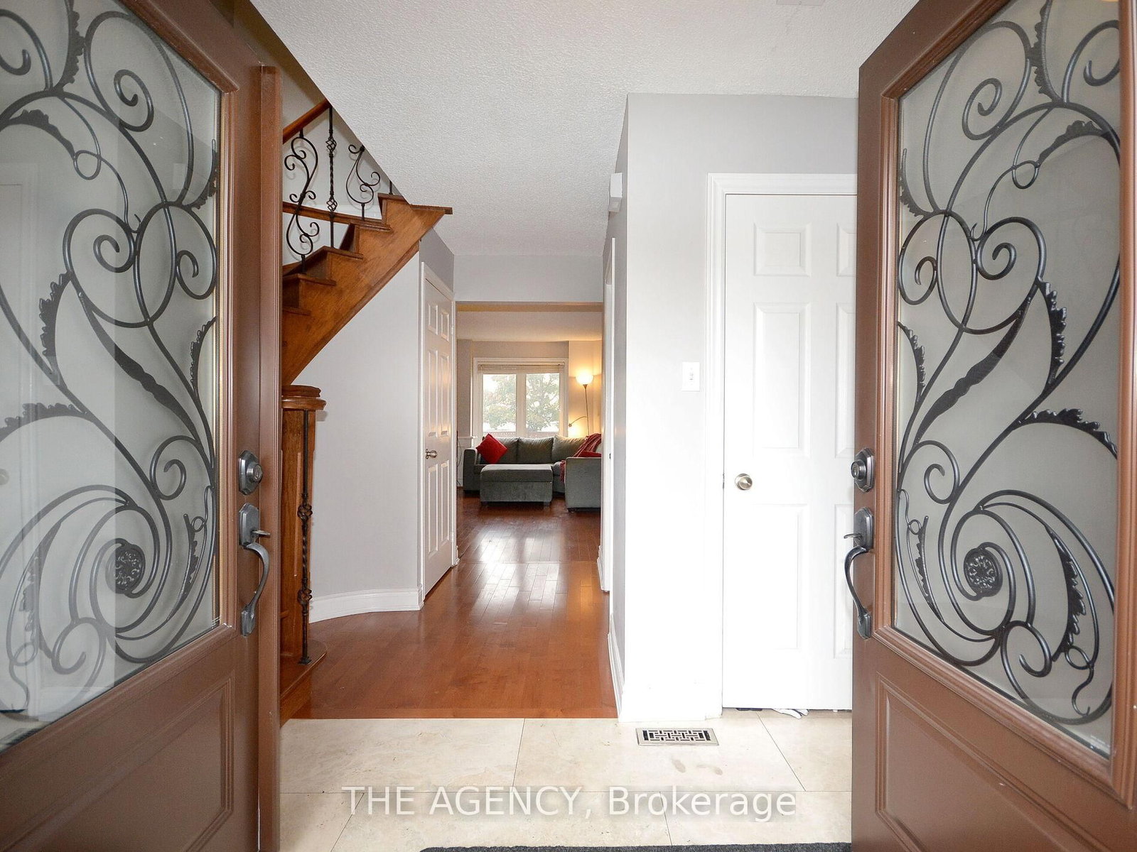 6097 Douguy Boulevard, Unit Upper - Photo 4