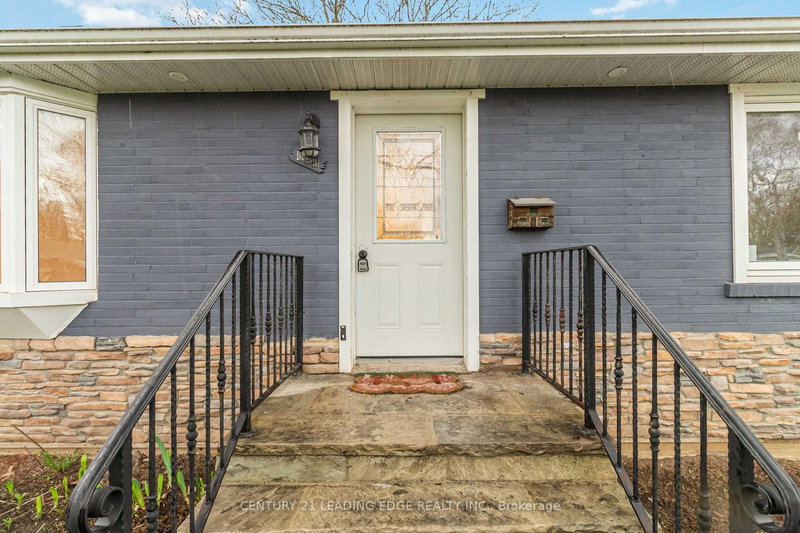 623 WICKENS Ave, Burlington, L7T 3T1 | Image 3