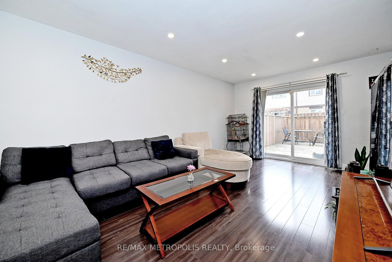 45 Hansen Road N, Unit 83 - Photo 10