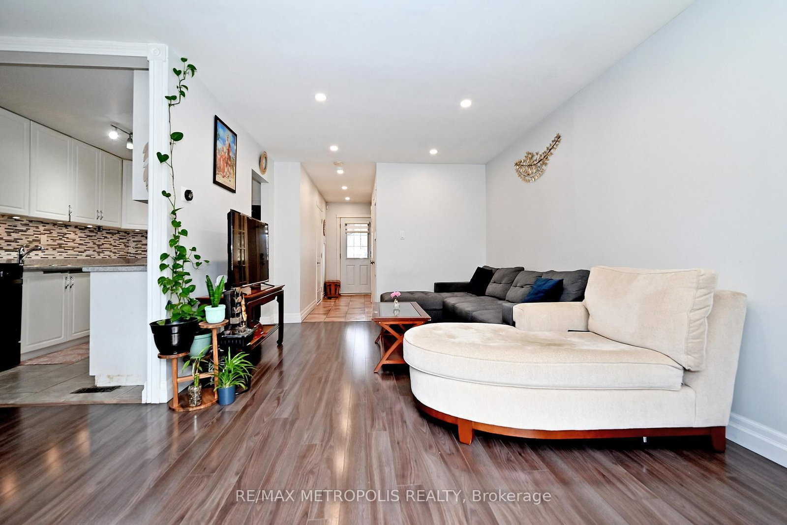 45 Hansen Road N, Unit 83 - Photo 12