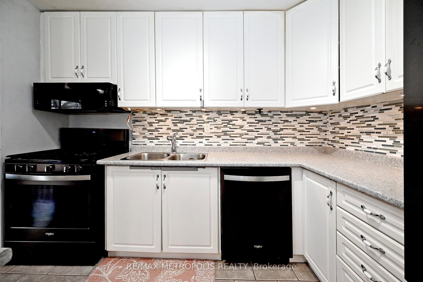 45 Hansen Road N, Unit 83 - Photo 19